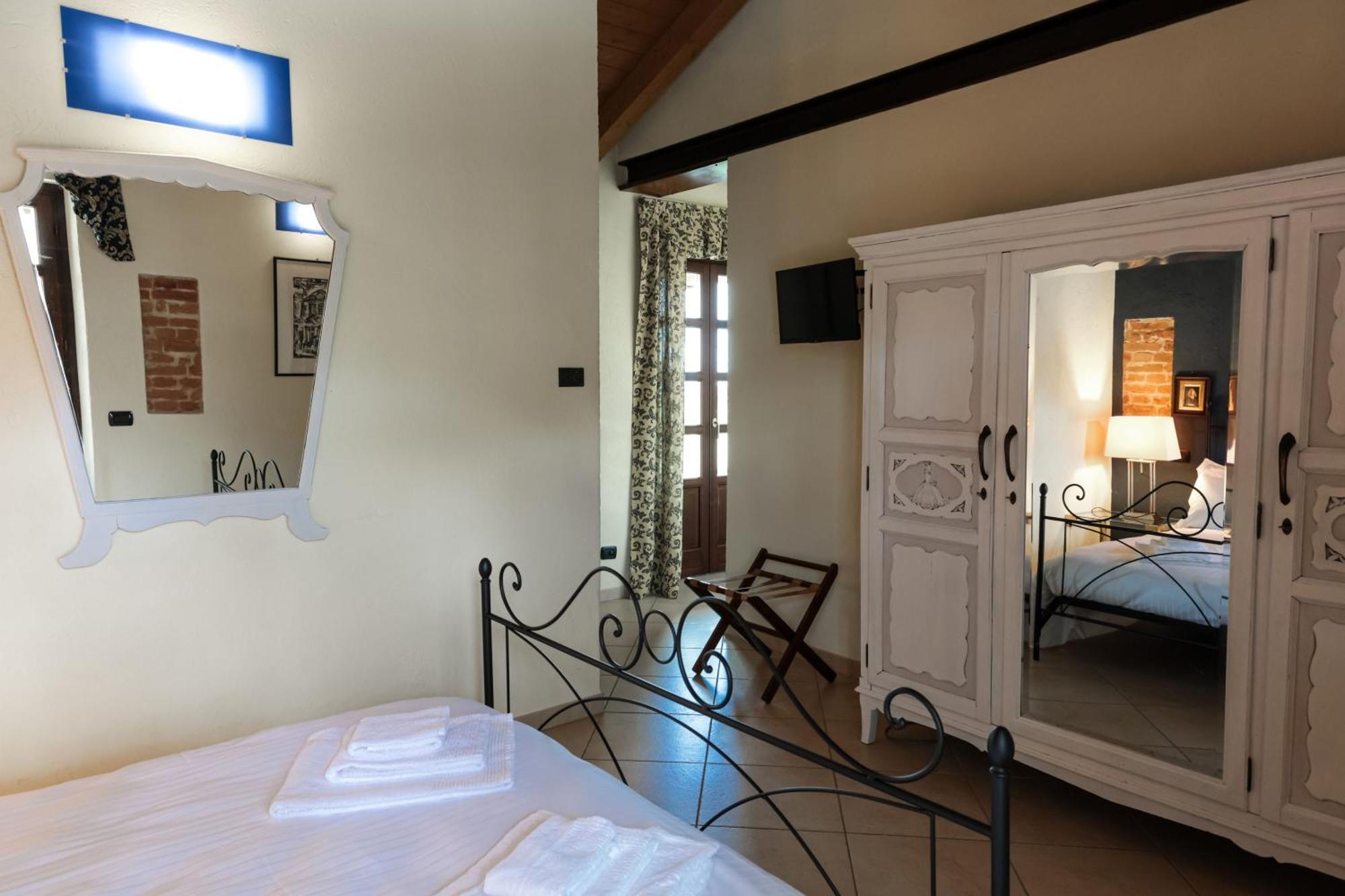 La Cantinella Country House La Morra Exterior photo